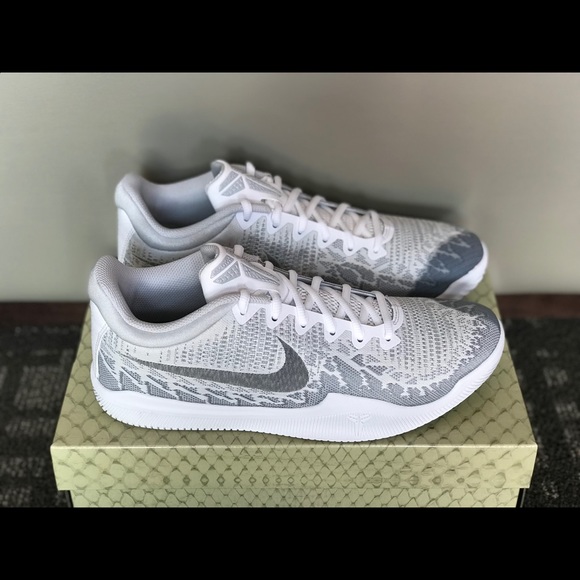 NEW Nike Kobe Mamba Rage White Basketball Elite XI - Picture 2 of 8